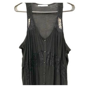 🖤Maurices lacy button tank🖤